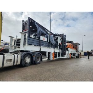 Mobile crushing screening has gone to Bosnia